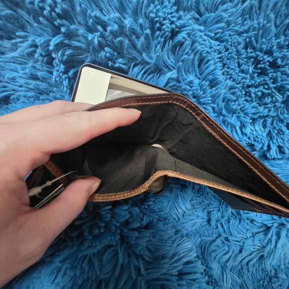 Fossil Derrick Flip ID Bifold Wallet Leather Brown NWT - Picture 7 of 9